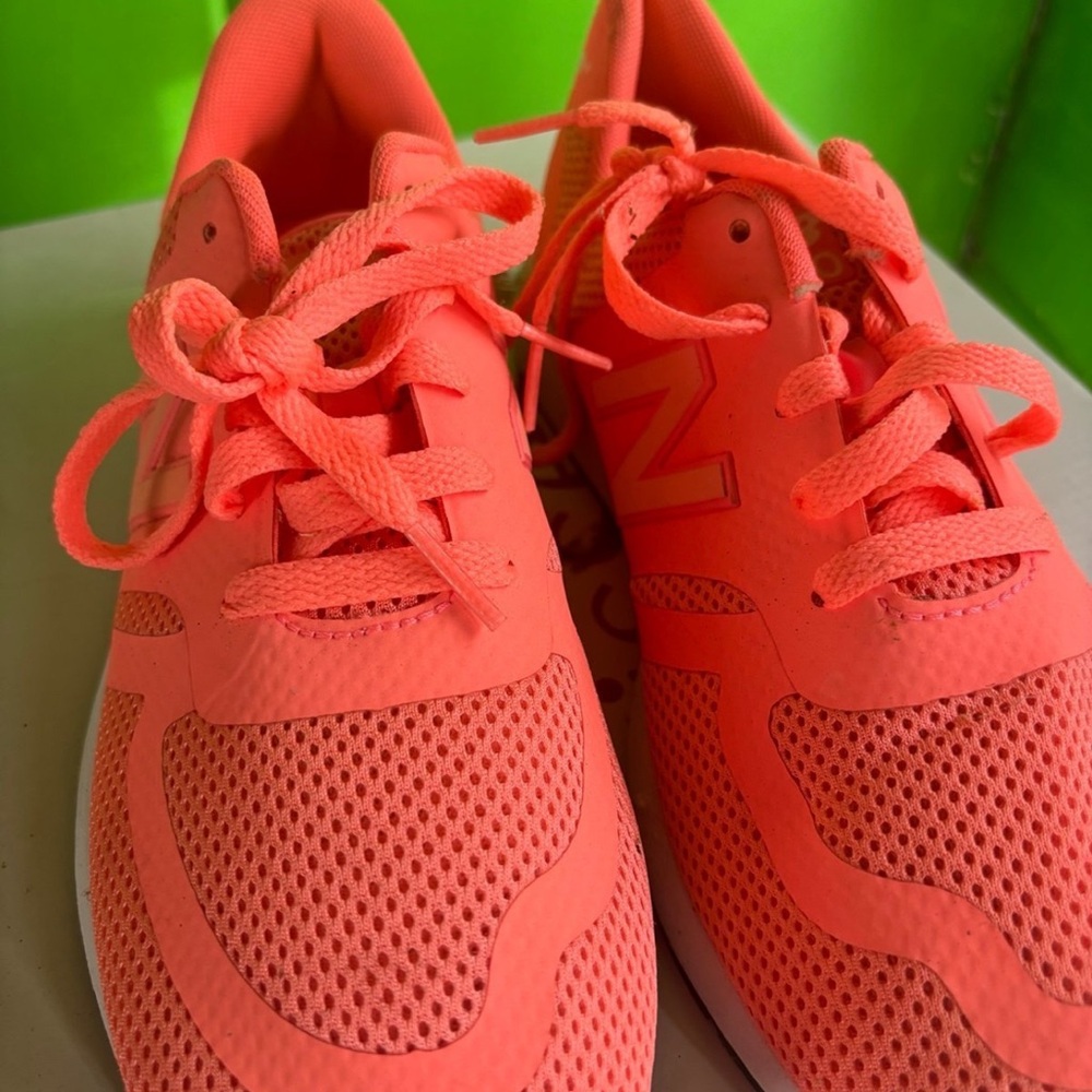 New Balance Bright Coral Sneakers
